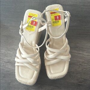 Circus by Sam Edelman wedge ☀️